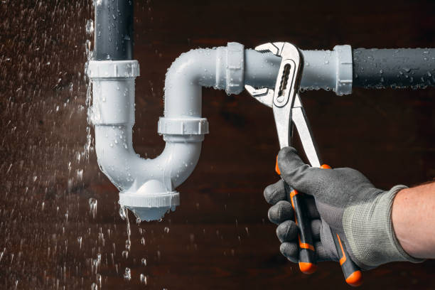 Professional Leak Detection technician working in Olmsted Falls, OH